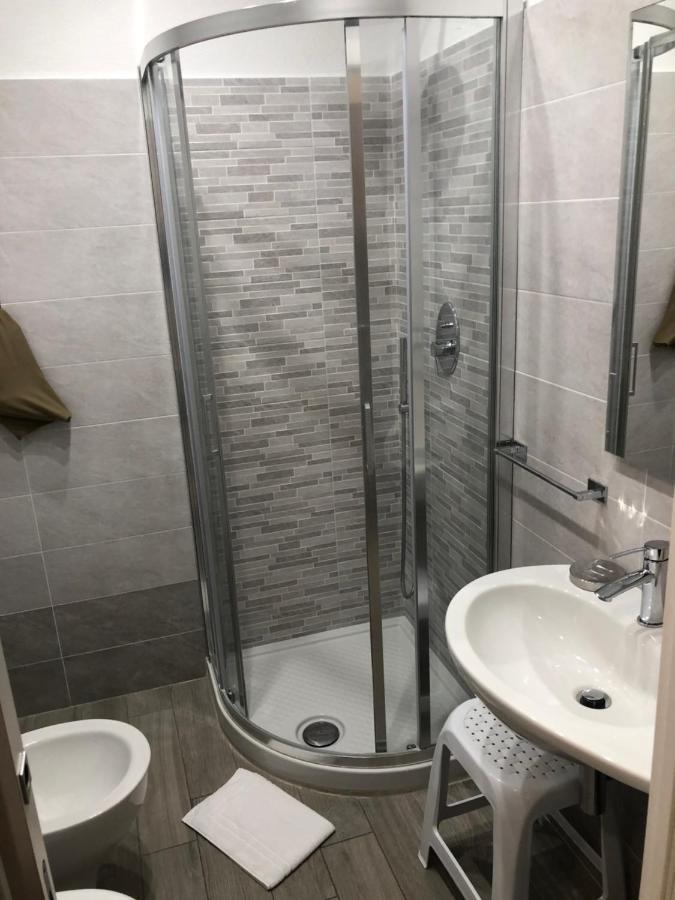 פינאלה ליגורה Albergo Aduepassi & Servizio Bike Shuttle מראה חיצוני תמונה